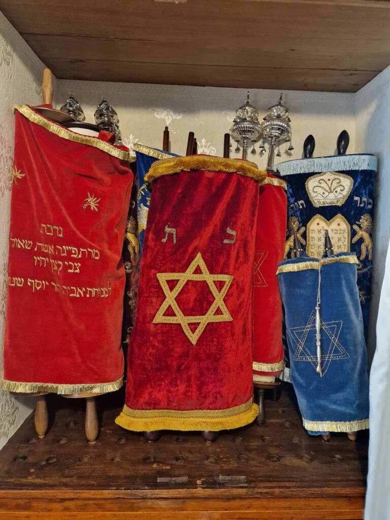 Ohel Jacob Synagogue