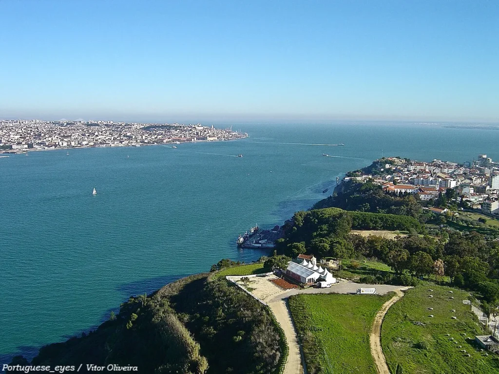 Vitor Oliveira from Torres Vedras, PORTUGAL, CC BY-SA 2.0 <https://creativecommons.org/licenses/by-sa/2.0>, via Wikimedia Commons