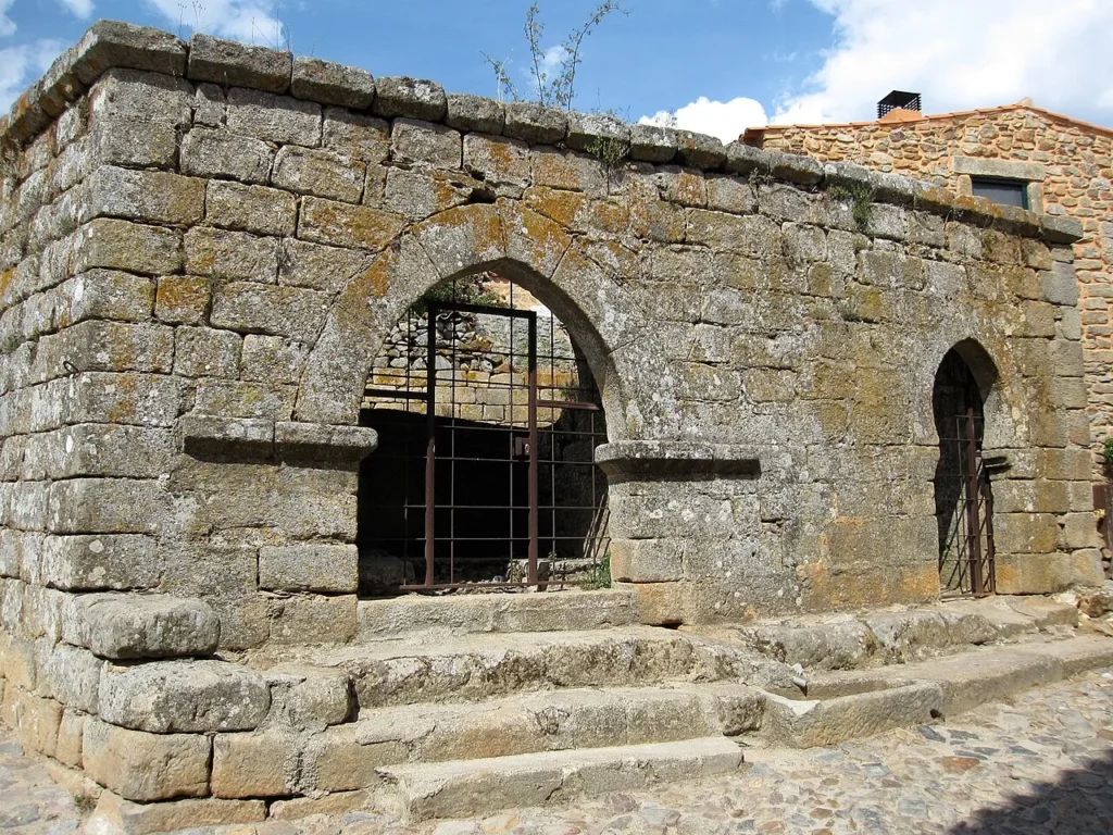Medieval cistern in Castelo Rodrigo.