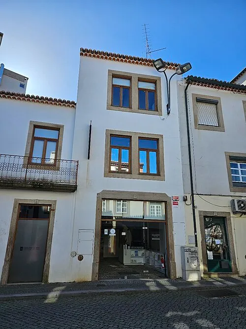 Exterior façade of the Casa da Memória da Presença Judaica in Castelo Branco.