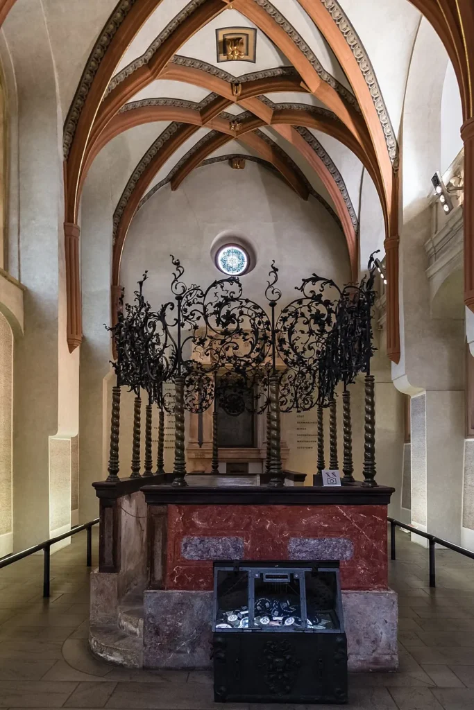 Interior of the Pinkas Synagogue showing the memorial space.