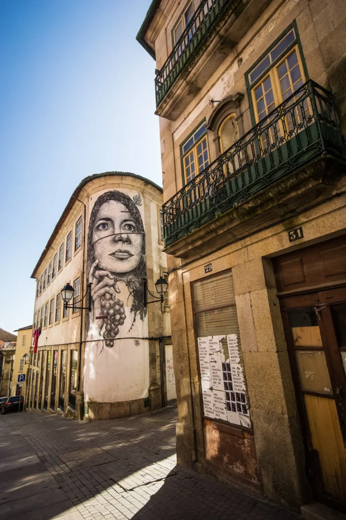 Rua Augusto Hilário in the historic centre of Viseu.